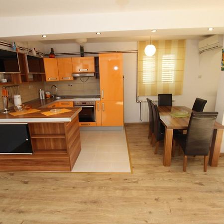 Apartment Milica Петровац Экстерьер фото