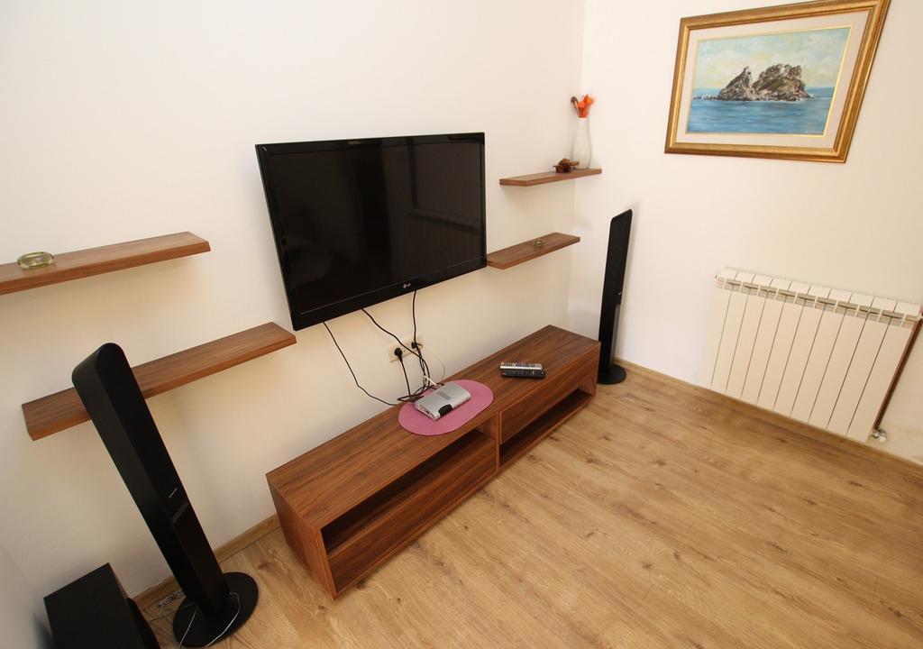 Apartment Milica Петровац Экстерьер фото